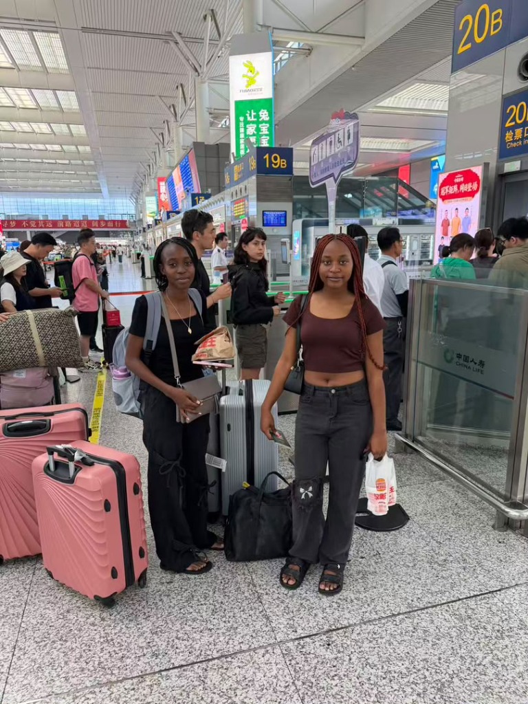 Maximum China Scholars arriving in China